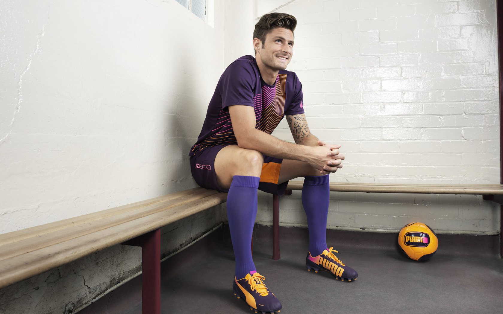 佛罗伦萨在意大利联赛中掀起胜利狂潮，意大利佛罗伦萨the space